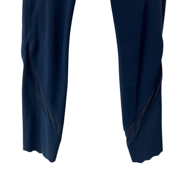 $88 Lululemon Blue True Navy Wunder Under HR Crop 23" Scallop Leggings size 4 - Picture 2 of 7